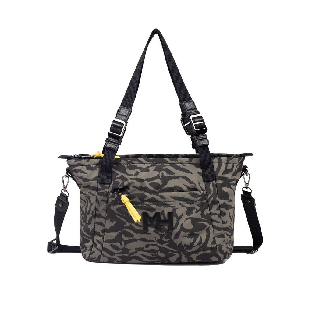 Munich Zone Crossby Tote Print Tiger Khaki 7113538
