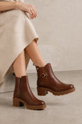 BOTINE CLÁSICO DE MUJER CON TACÓN Y HEBILLA | 2623 PU MARRON