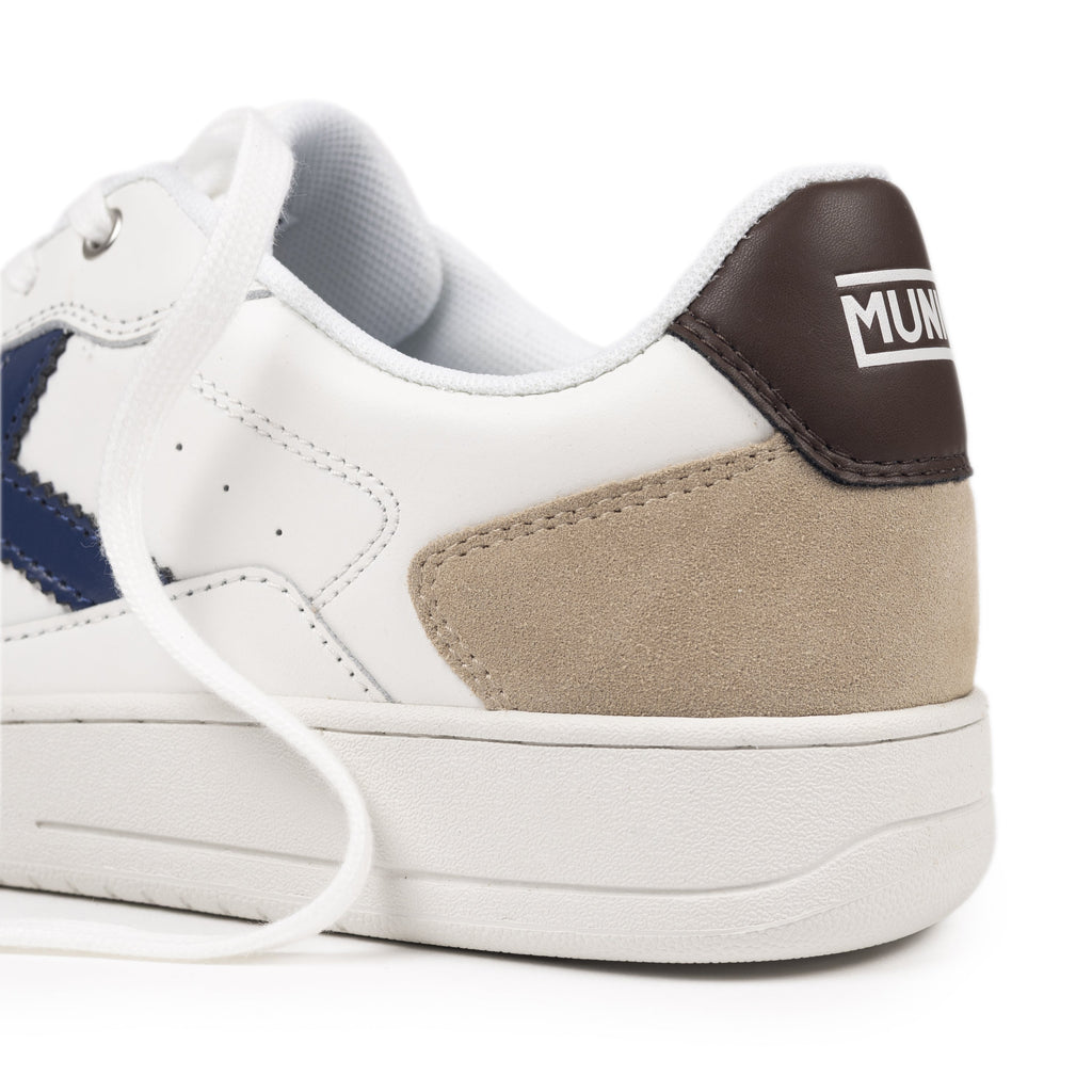 Munich Legit Man 8908115