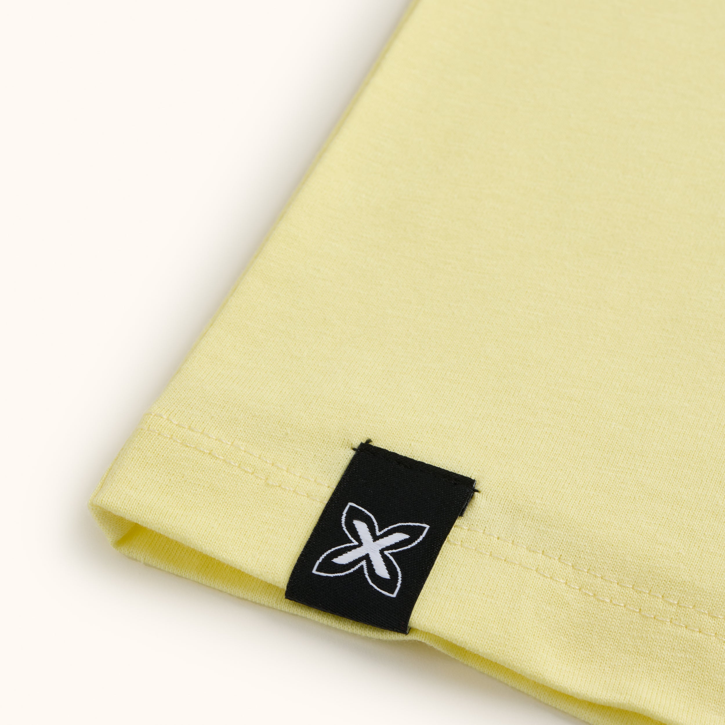 Munich Essentials 2507705 T-shirt Yellow