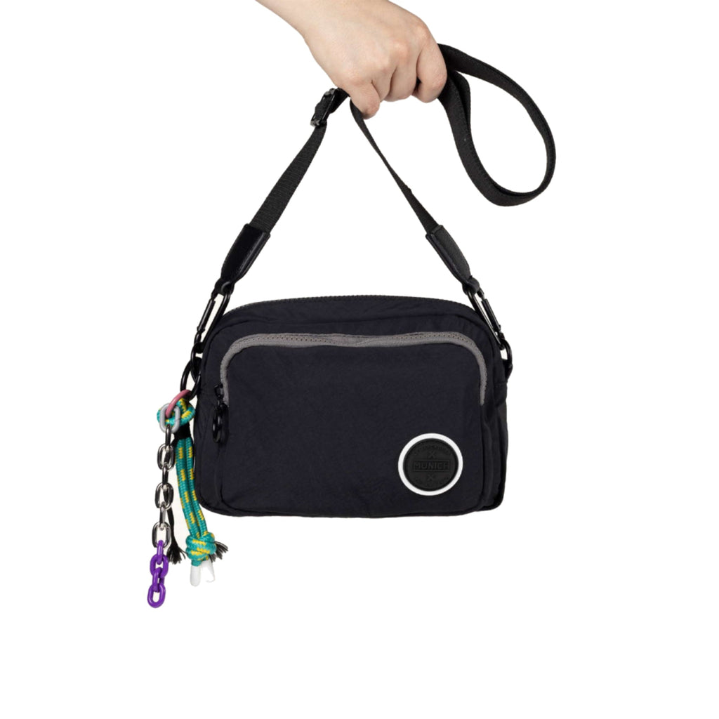 Munich 7113416 Deep Recycled Fw25 Crossbody Camera Black